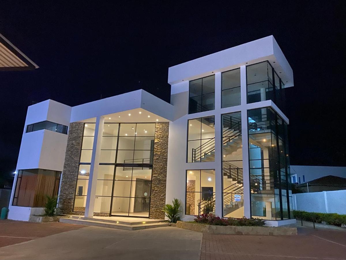 Hotel Celeste Inn Chinauta- Fusagasuga ภายนอก รูปภาพ