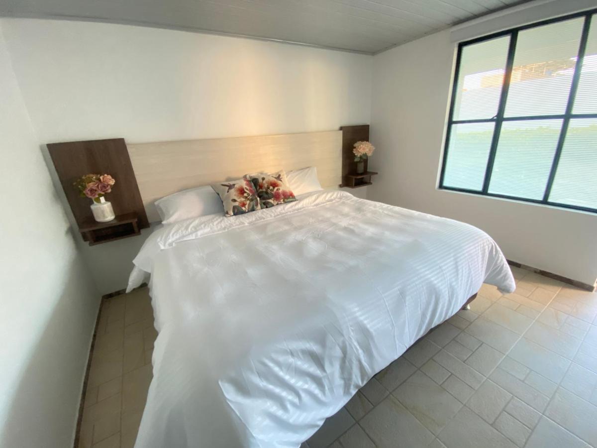 Hotel Celeste Inn Chinauta- Fusagasuga ภายนอก รูปภาพ